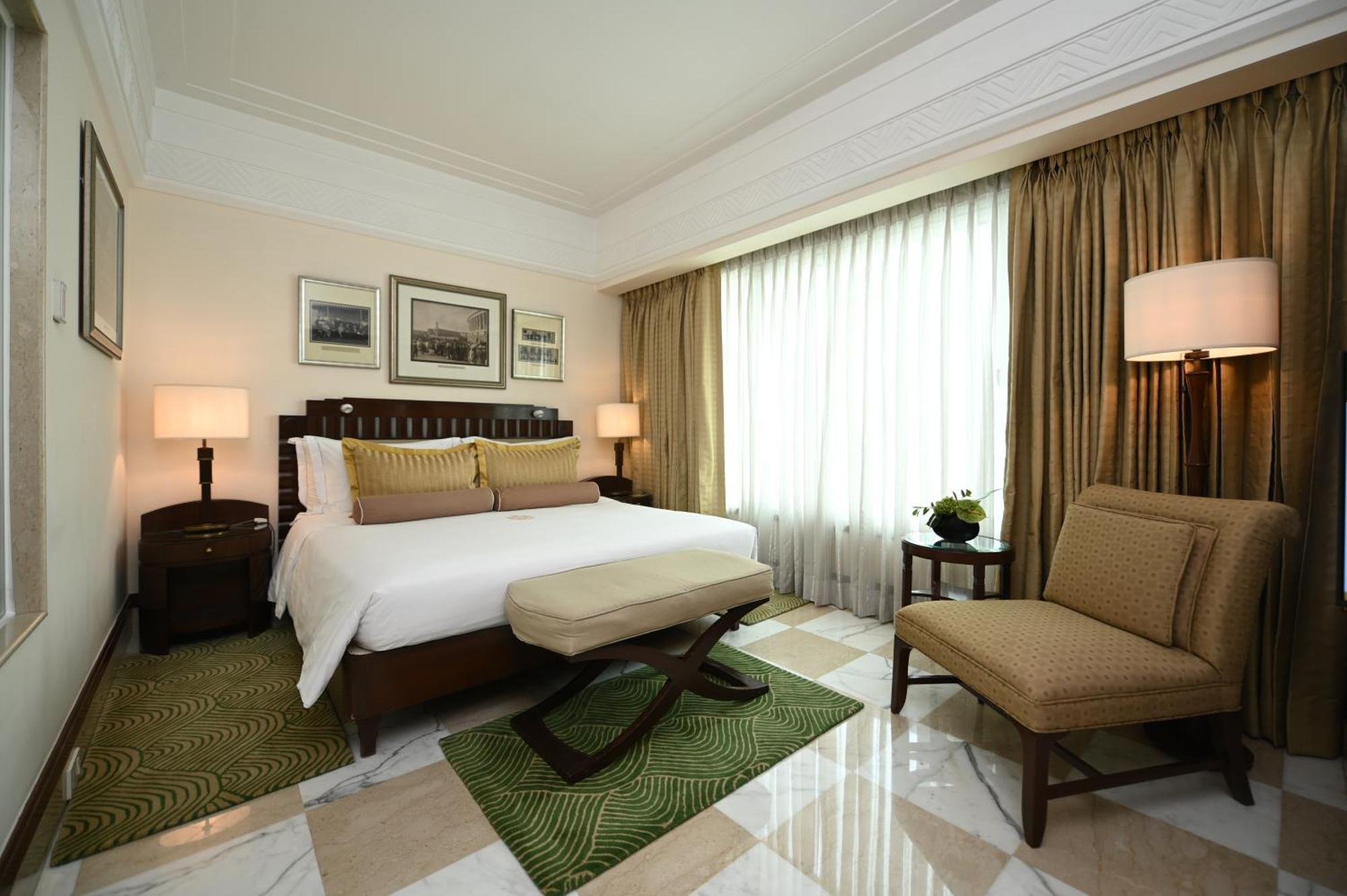 The Imperial, New Delhi Hotel Exterior photo A bedroom at the Taj Mahal Palace