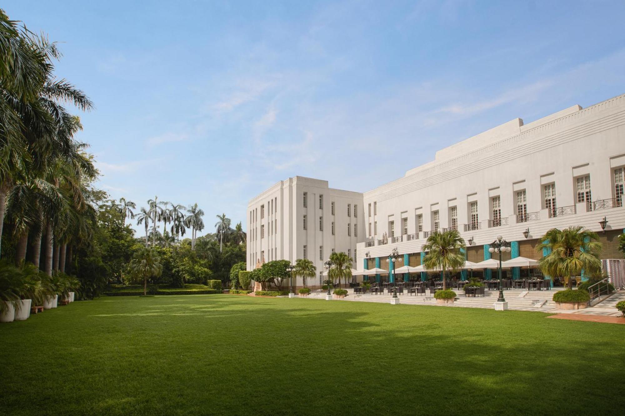 The Imperial, New Delhi Hotel Exterior photo The lawns of the National Gallery of Modern Art, New Delhi